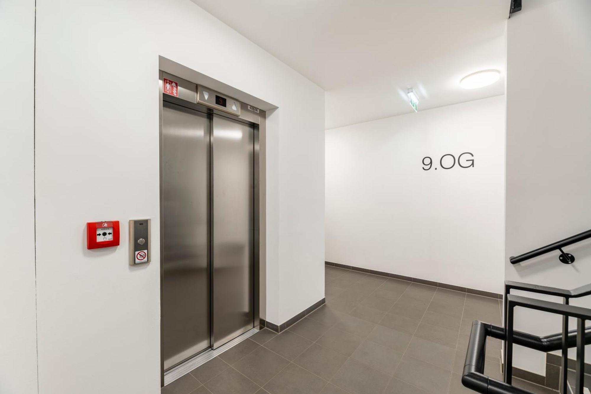 Edler Wohnraum Panoramablick 3 Sz Boxspringbetten, E-Ladestation, Kaffeevollautomat, Klima, Lift, Terrasse & 2Xtg Graz Exteriör bild