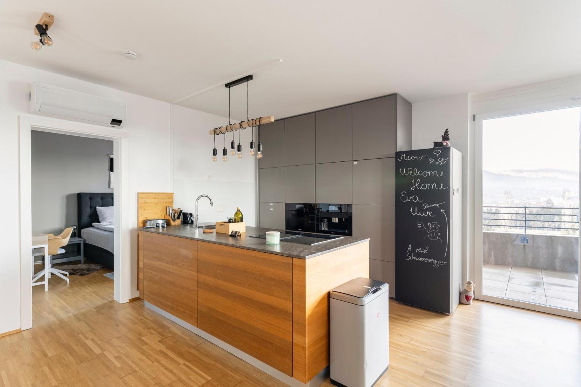 Edler Wohnraum Panoramablick 3 Sz Boxspringbetten, E-Ladestation, Kaffeevollautomat, Klima, Lift, Terrasse & 2Xtg Graz Exteriör bild